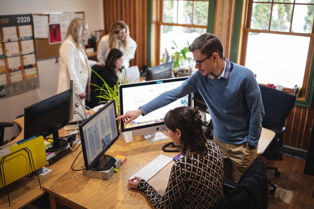 Bureau Équipe en action